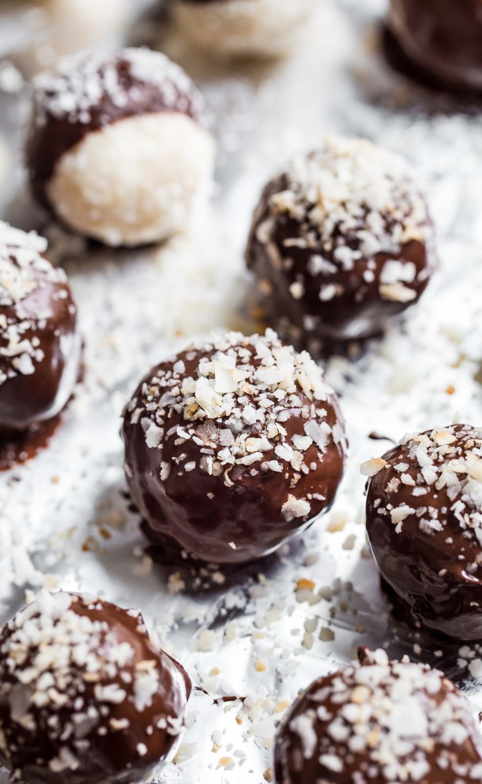 SmartBodyChange NATURALLY SWEET DARK CHOCOLATE COCONUT TRUFFLES
