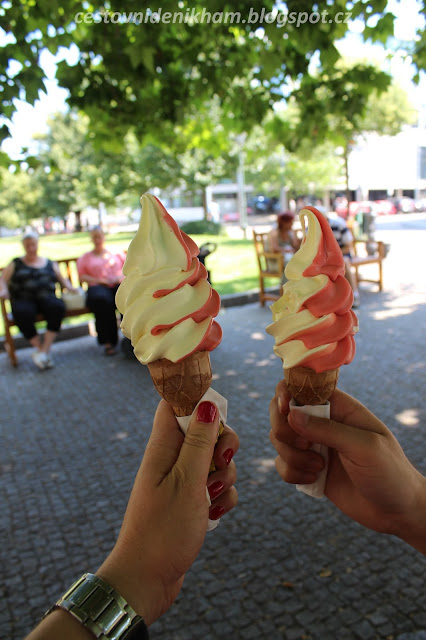 zmrzlina // ice cream zmrzlina // ice cream