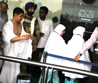 Aamir Khan Leaves For HAJJ with mother