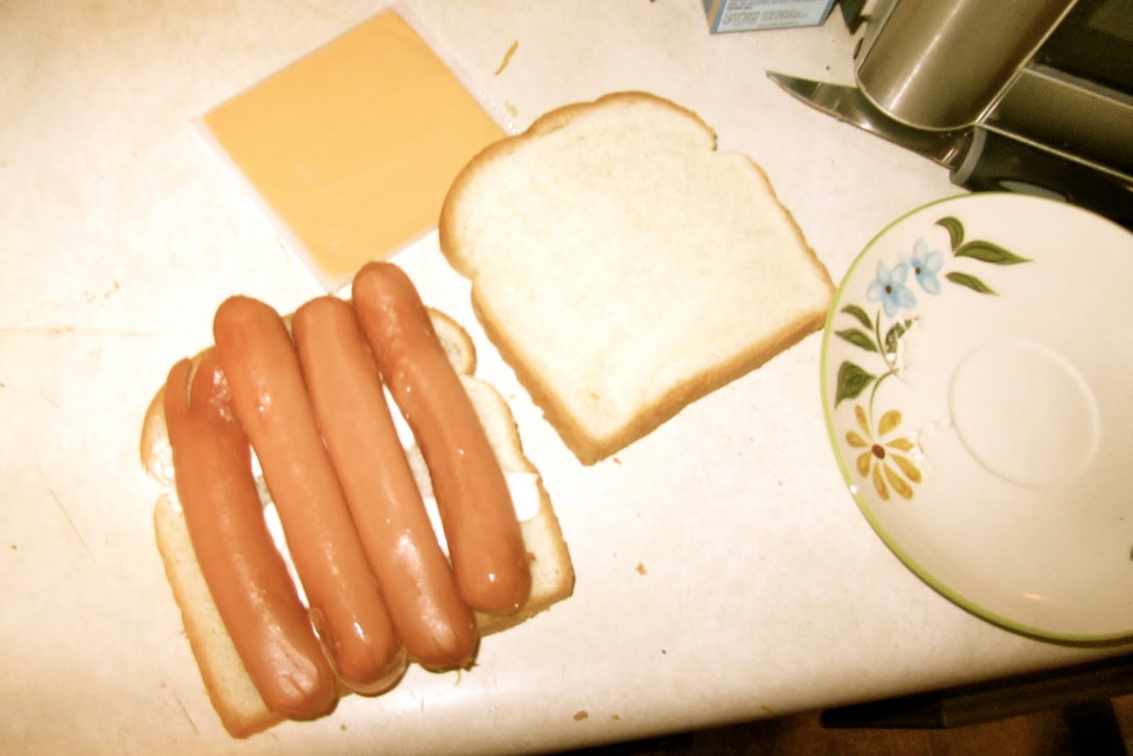 Marla's Lemonade Stand Tasty Tuesday Hot Dog Sandwich a la Tiffany