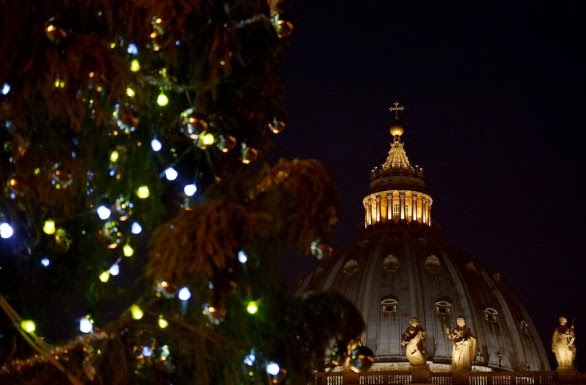 Natale Cristiano.San Giacomo In Augusta Roma L Albero Di Natale E Cristiano