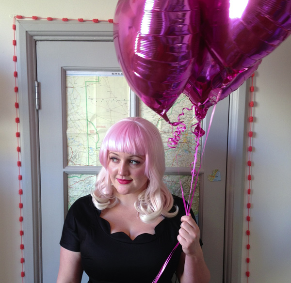 Pale pink milkshake hair, pink/blonde ombre fade: Ellomennopee Pale pink milkshake hair, pink/blonde ombre fade: Ellomennopee