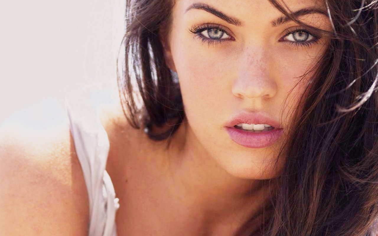 http://4.bp.blogspot.com/-TbvwMhqMi2U/UH1vsyF-6hI/AAAAAAAAYDU/v8Wh8ejIDT8/s1600/megan-fox-face.jpg