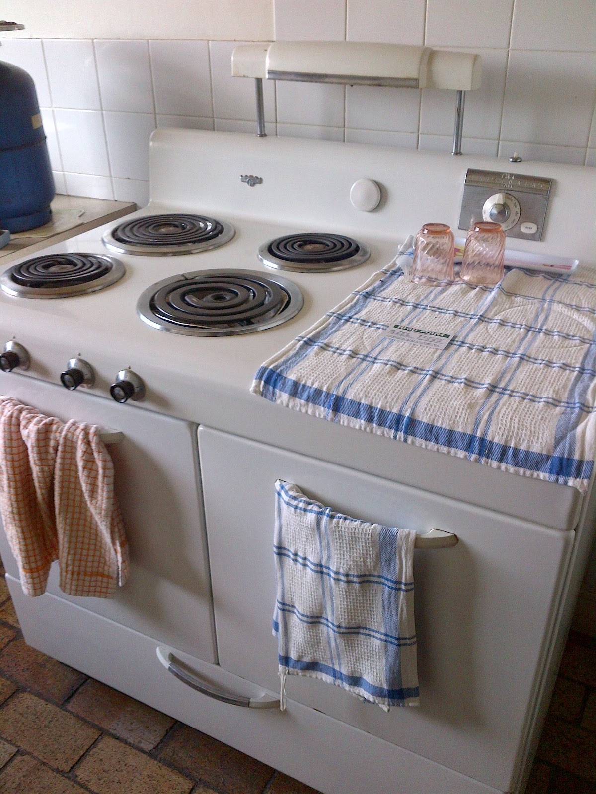 All APPLIANCES_____ Vintage electrical appliances