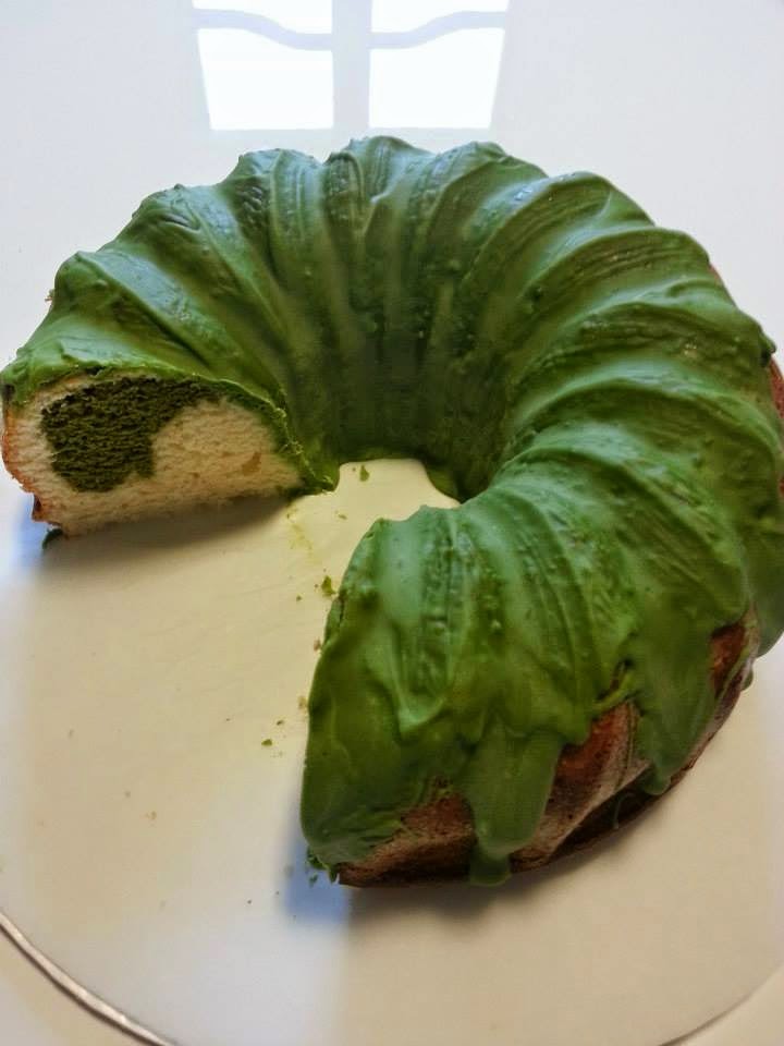 COOKING WITH JAPANESE GREEN TEA Marble Cake with Matcha
