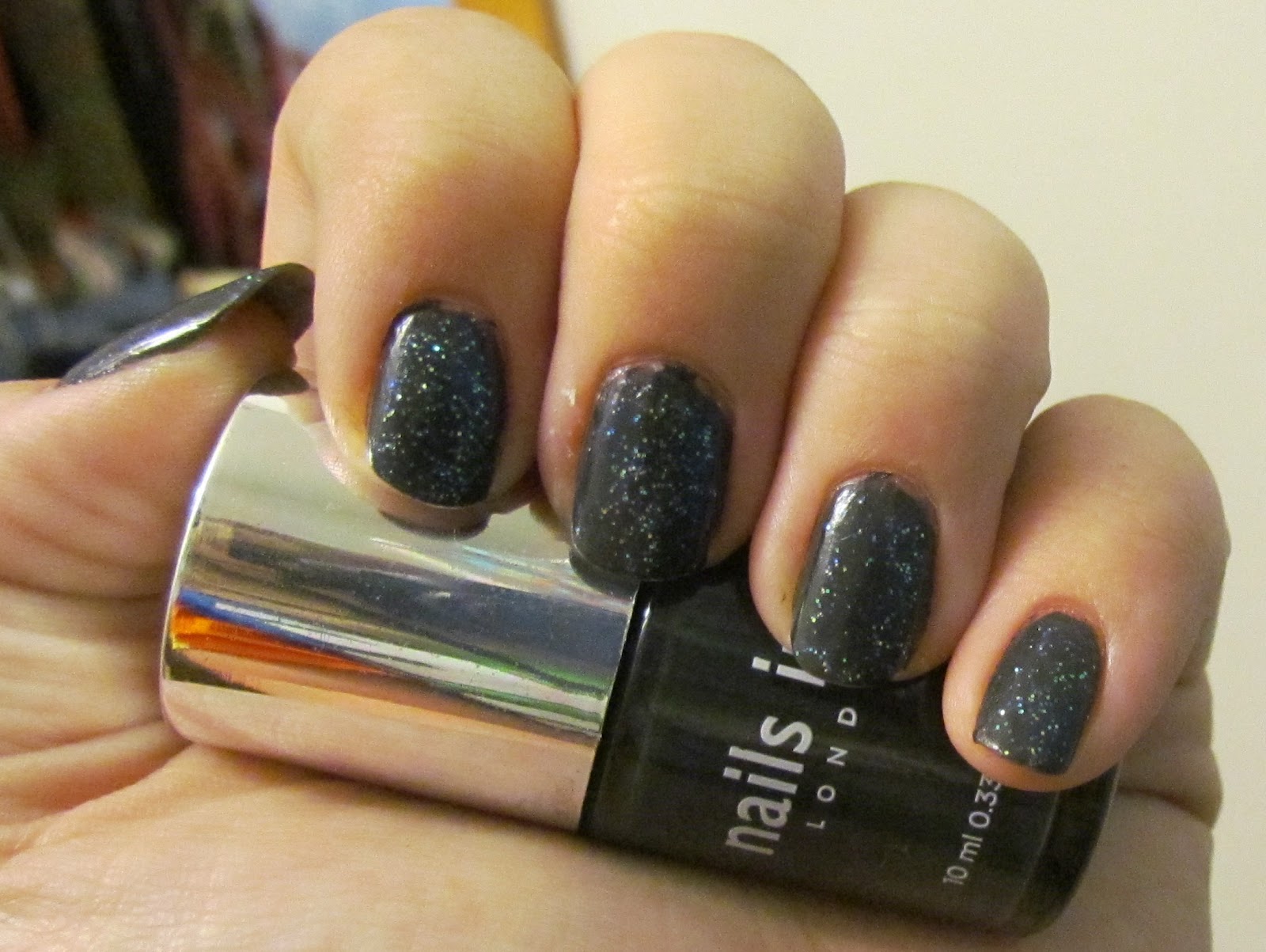 Karen Loves Nail Polish: NOTD: Grey + Glitter