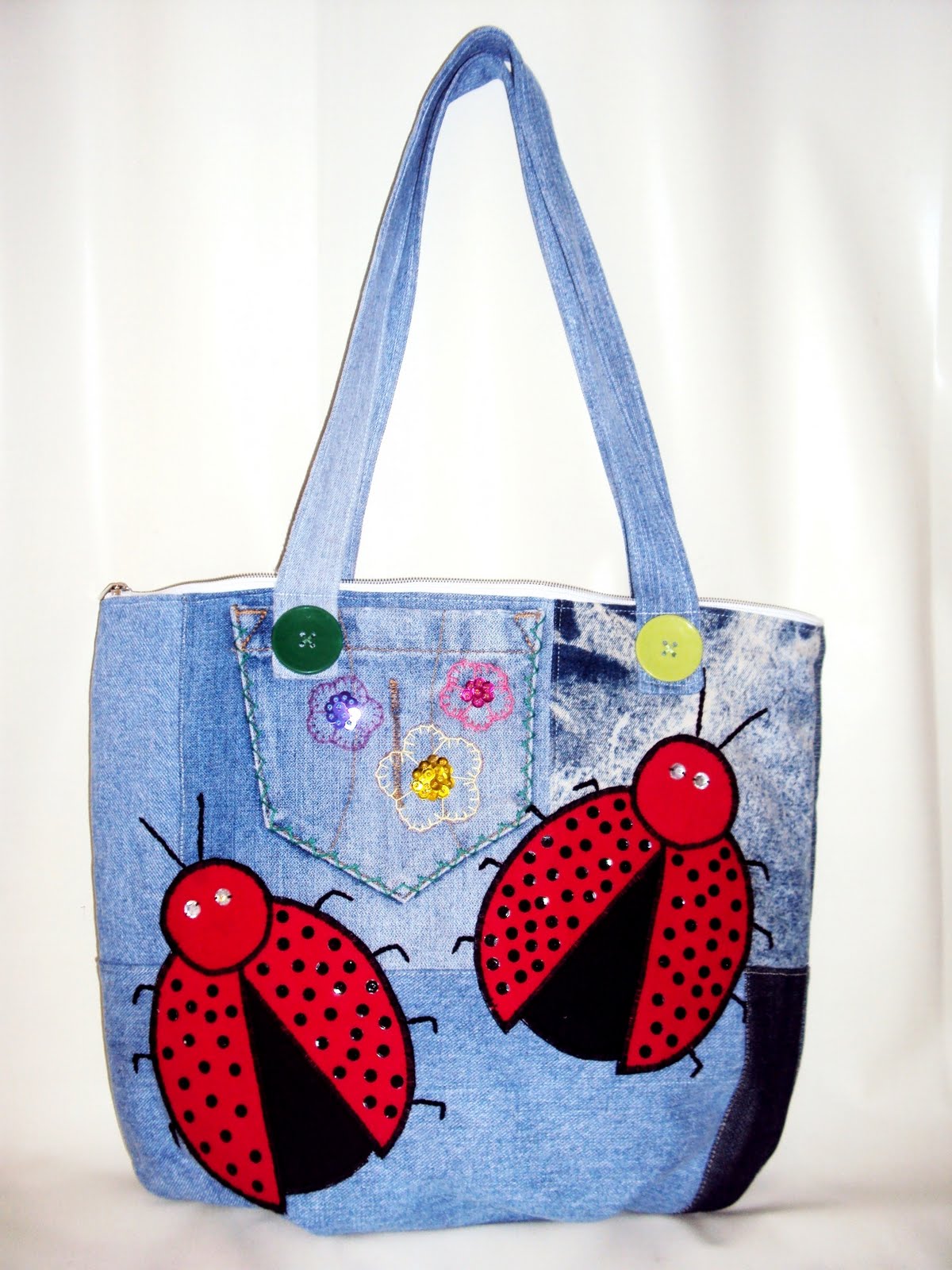 bolsa de calça jeans bordada