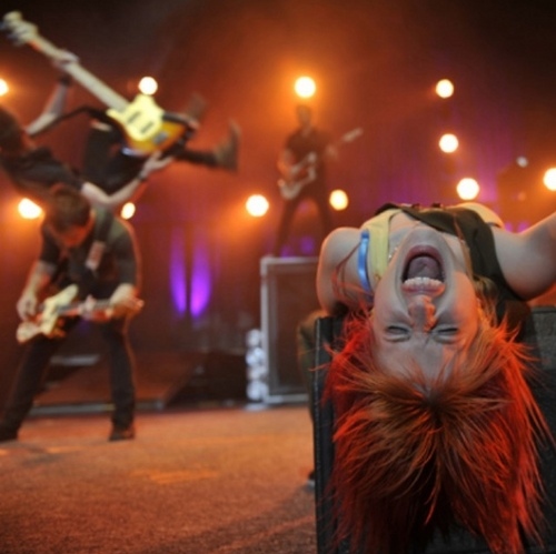 orange hair hayley williams. PARAMORE LIVE IN MALAYSIA.