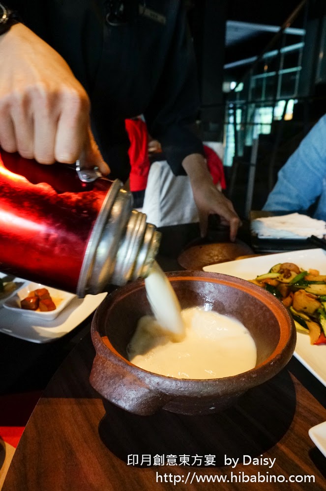 [食記] 台中‧市政路 創意烤鴨新吃法！每日限量‧藝鴨三吃 印月創意東方宴