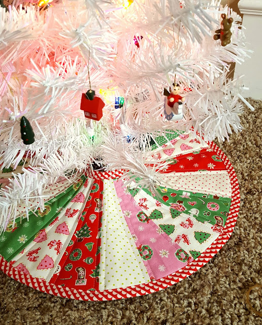 Little Joys Christmas Tree Skirt by Heidi Staples for Fabric Mutt