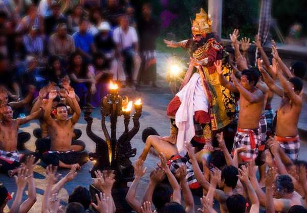 Foto Tari Kecak Bali