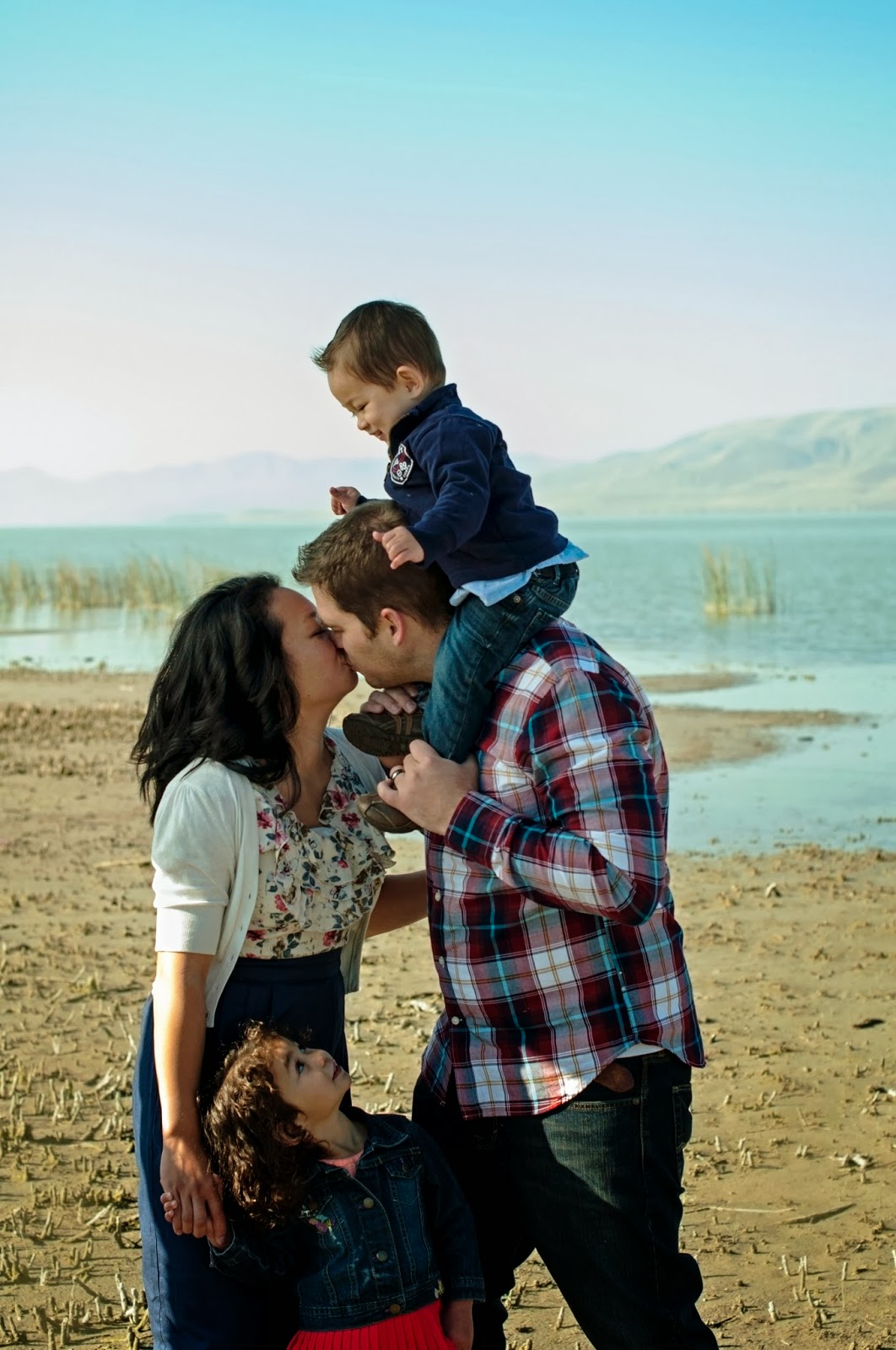 lovely family pictures with utah family photographer