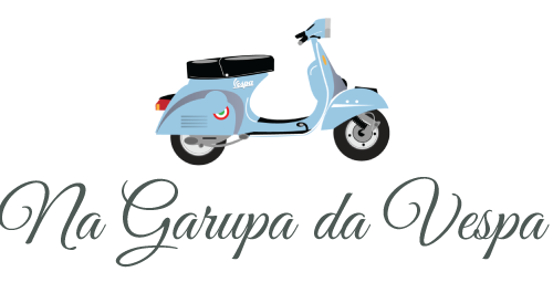 Na Garupa da Vespa