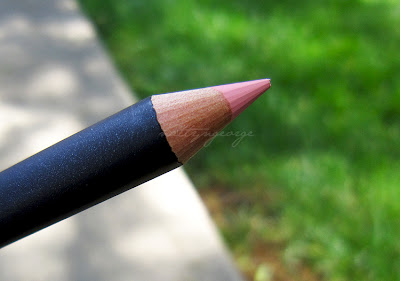 MAC In Synch Lip Liner MAC In Synch Lip Liner review