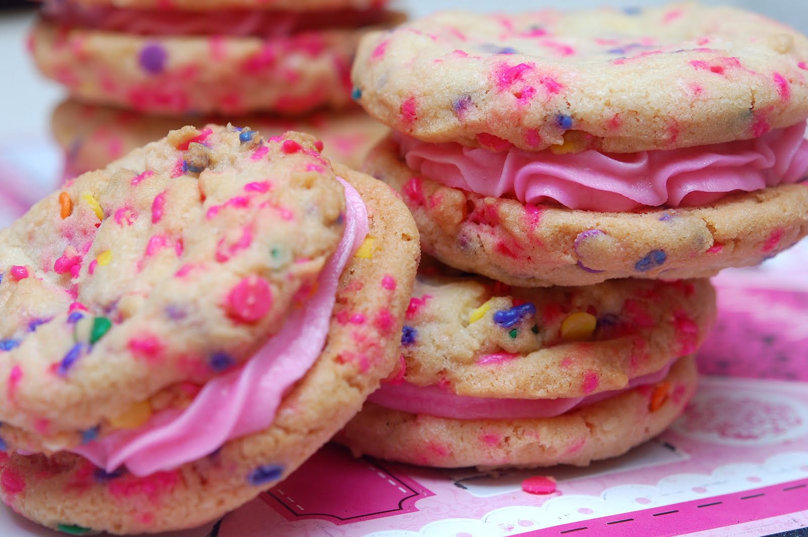 PINKALICIOUS MEETS CONFETTI COOKIES Hugs and Cookies XOXO