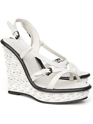 summer white sandals, bottega veneta sandals, intermix