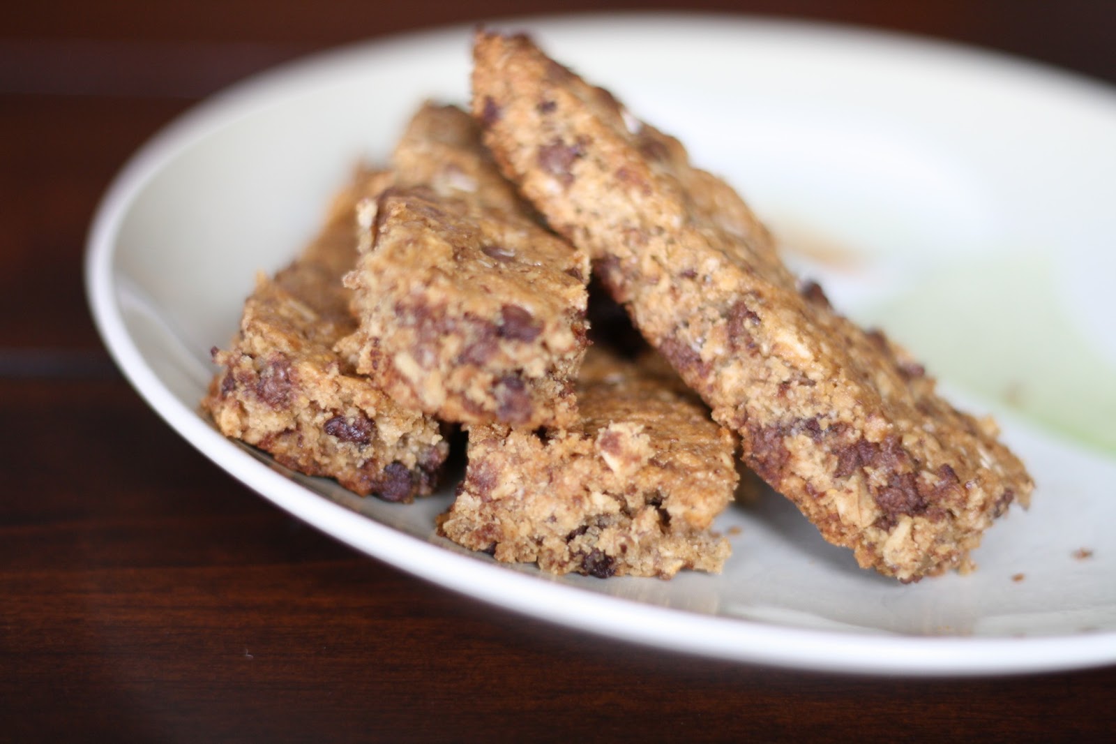 The Quick Journey Whole Wheat Granola Bars {Recipe}