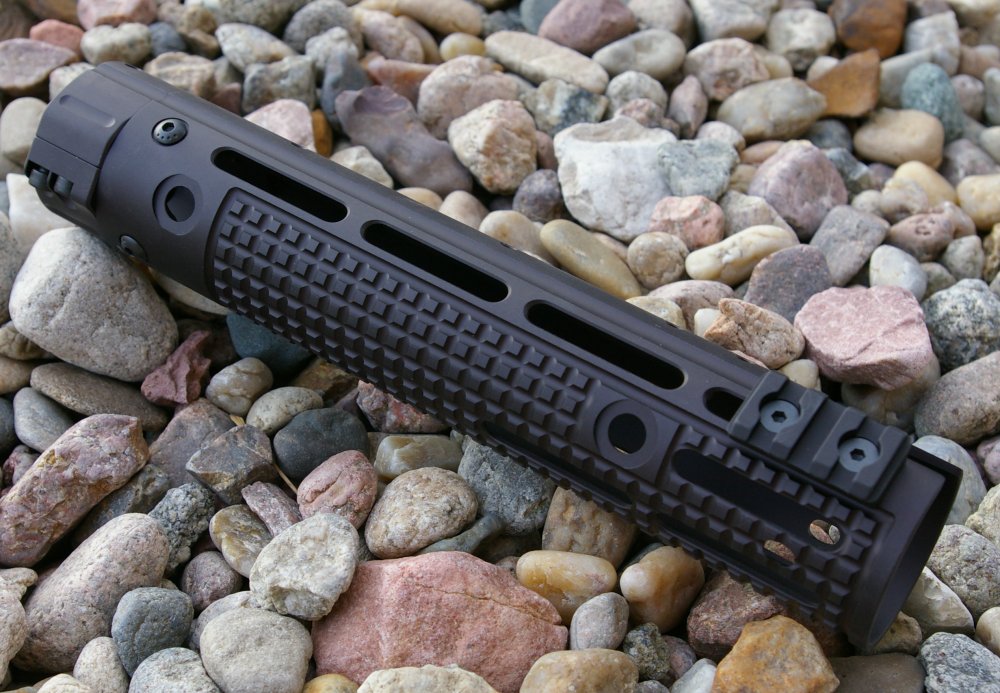 APEX AR HANDGUARD REVIEW