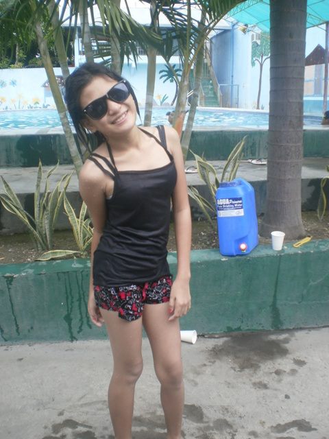 Swimming with my Ray Bans On