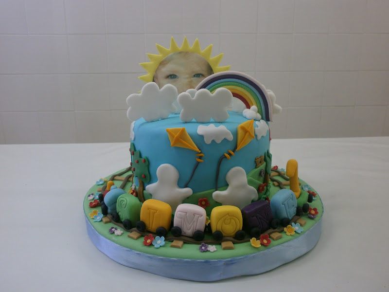 Dolce Universo realizza torte artistiche di compleanno e ...