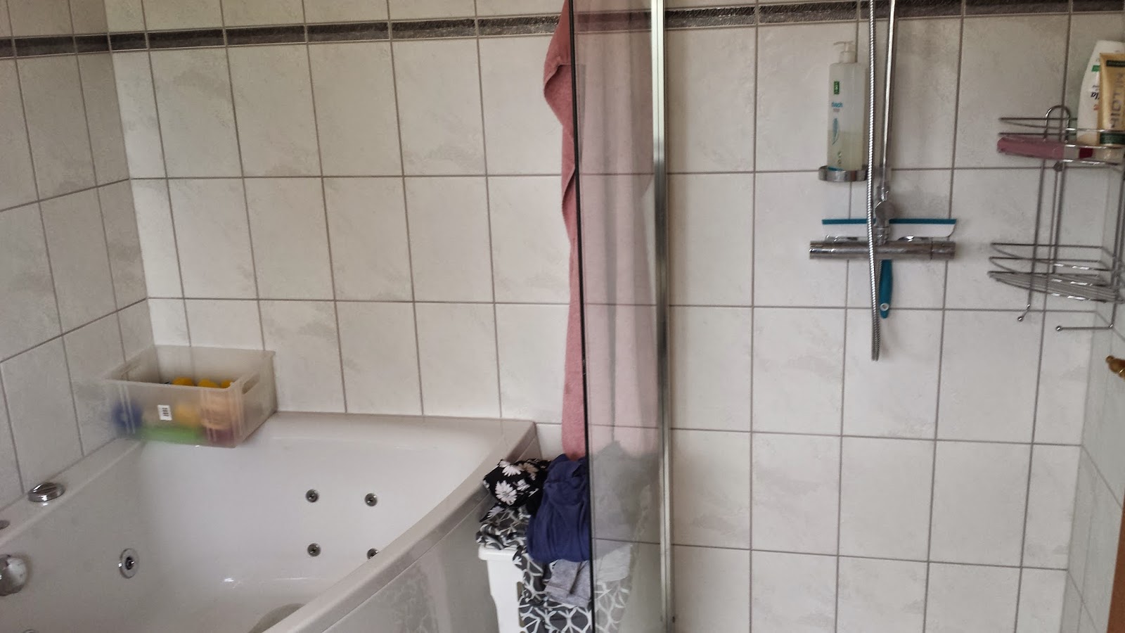 Renovering af badeværelse med fokus på energibesparelser: august 2014
