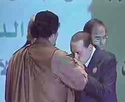 berlusconi kisses gaddafi