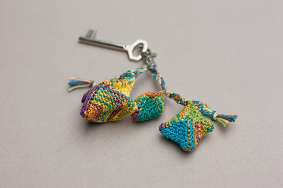 rRradionica Architectura 2 . Handmade necklace, bracelet and keychain