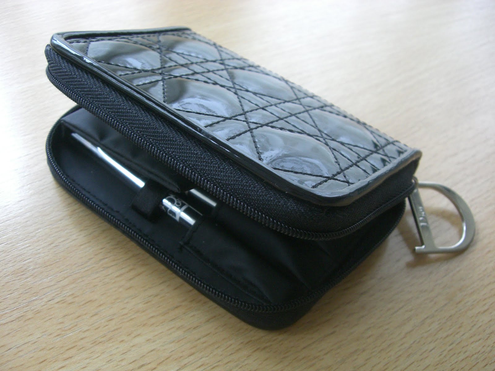 Miss Diorista: Dior - Cannage Couture Collection Brush Set