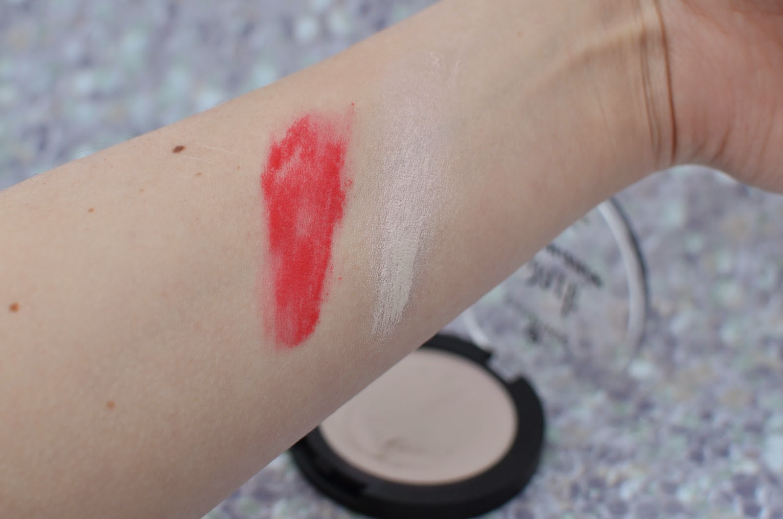 essence dark romance swatch blush highlighter Essence Dark Romance collection, and possible dupes for Benefit Benetint and High Beam