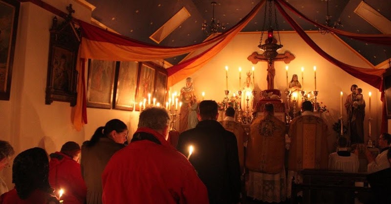 CATHOLICVS: Liturgia tradicional de Nochebuena en el mundo: Misa de