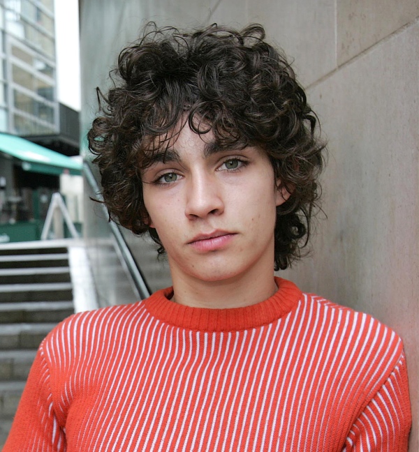 Robert Sheehan - Wallpaper Actress