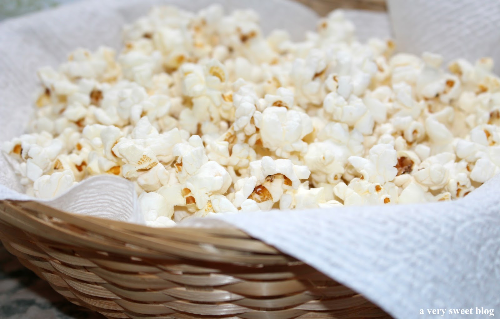 G.H. Cretors Organic Simply Salted And Extra Virgin Olive Oil Popped