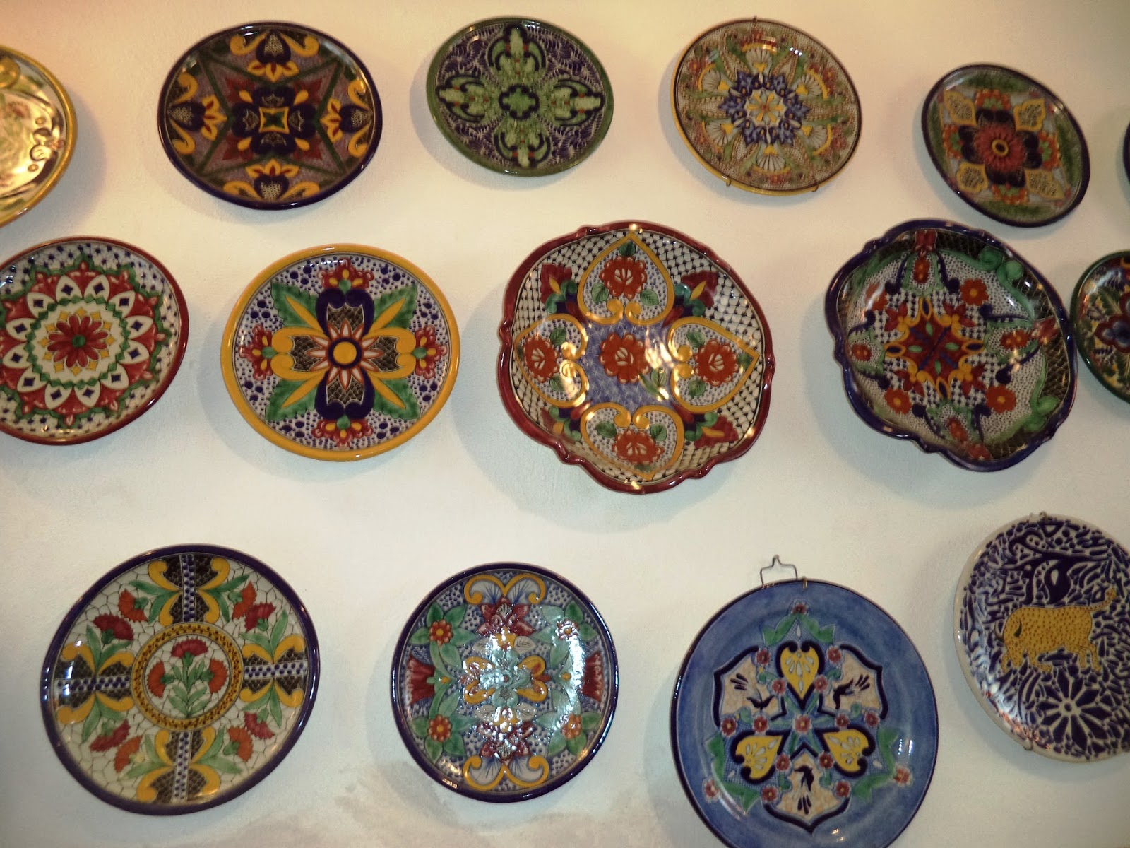 Vallarta Shopping Directory HANDICRAFTS, LEATHER, GLASS, CERAMICS