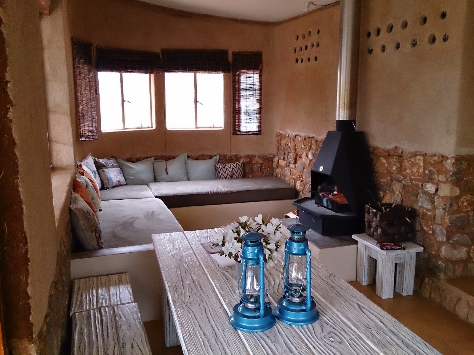 Zwakala River Retreat Cob House Cottage Living Room