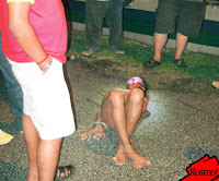 Tuan umah siap jerit, halau suh pergi tp dia still selamba telanjang