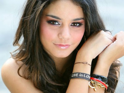 Juego de vestir a Vanessa Hudgens
