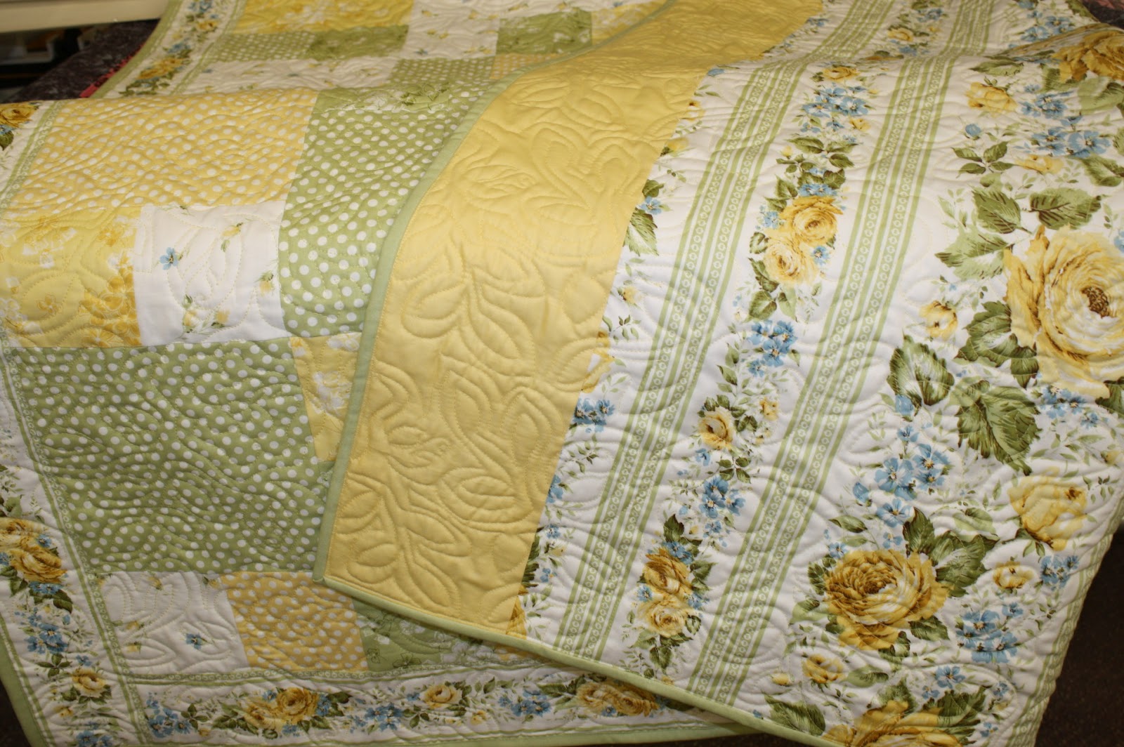 What's Growing in the CottonPatch!! Yellow, Blue & Green Quilt Makes