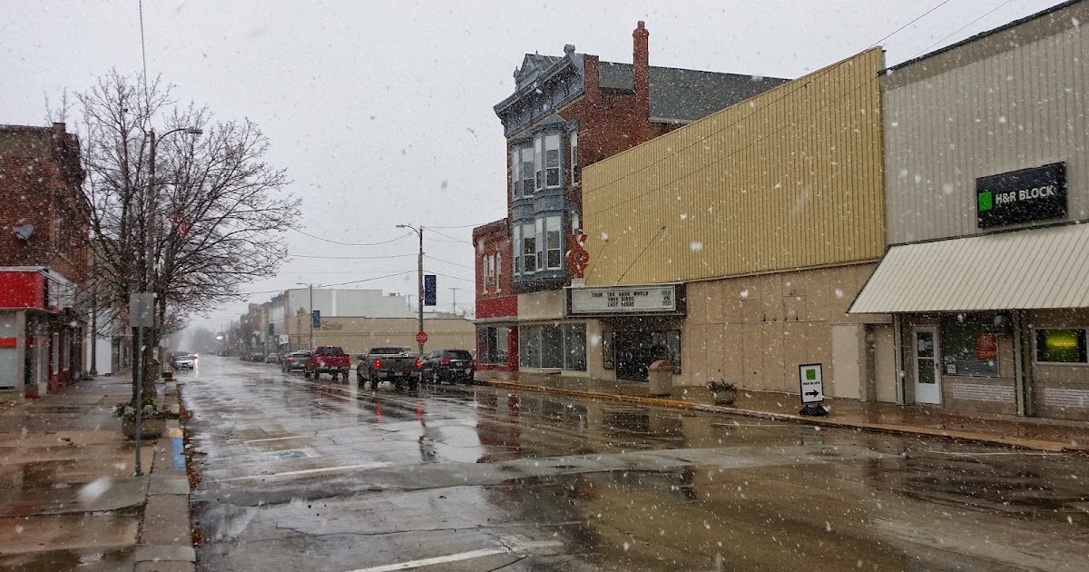 Maquoketa Iowa / Blog Afternoon Snow downtown Maquoketa