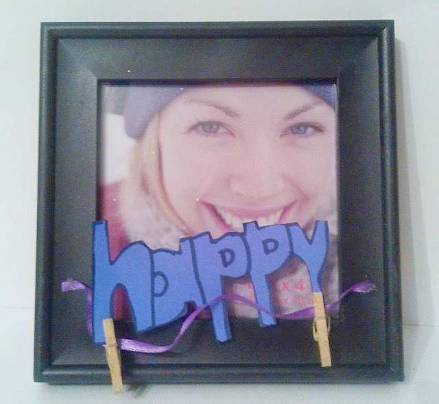 Make a Picture Frame Gift Craft for the Holidays.