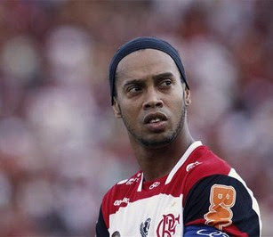 Ronaldinho regresaría al fútbol del europeo