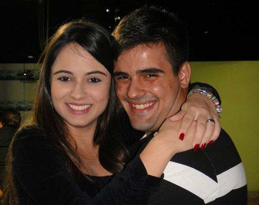 Foto: Cristiano Araújo e a namorada, Allana Moraes, morreram em