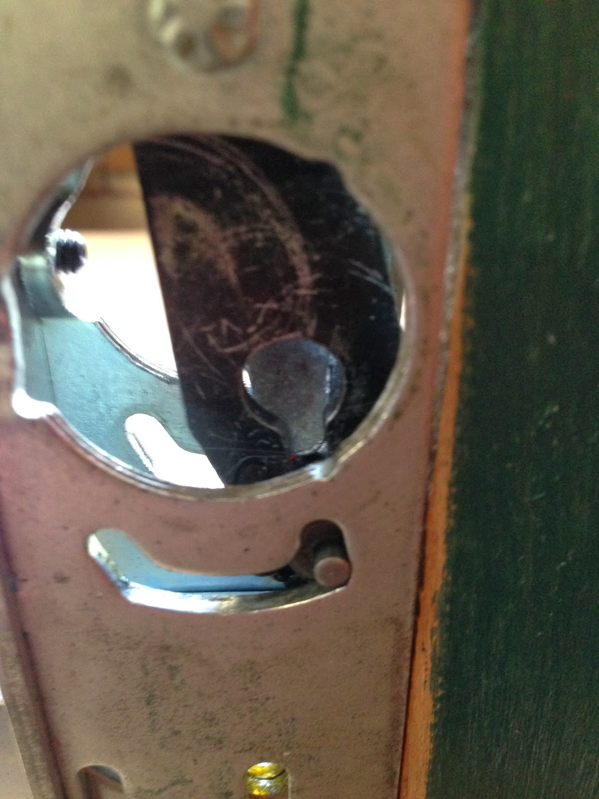 454 Fire Tactics Forcible Entry Through the Lock.
