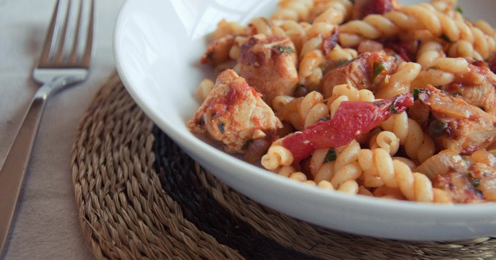 Bright July Chicken Tomato Basil Pasta {with White Wine}
