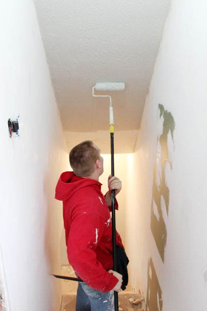 How To Texture Or Retexture Ceilings Danks And Honey