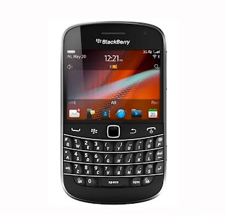 Blackberry Bold Touch 9930 picture