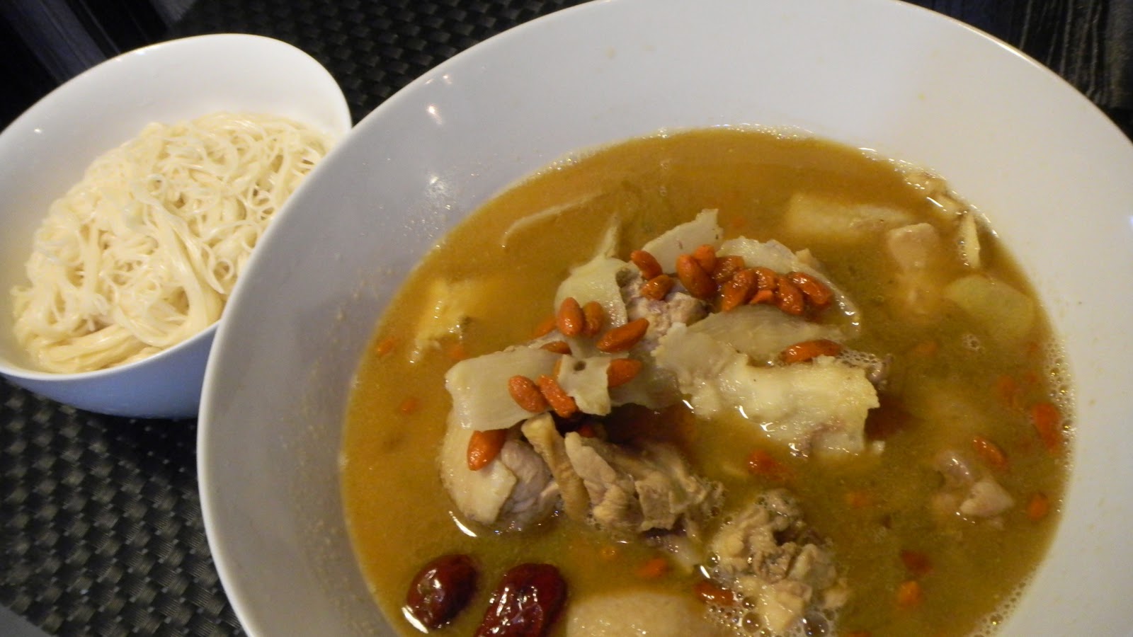 Taiwan Sesame Oil Chicken Mee Sua with Chinese Herbs Shan's Recipes