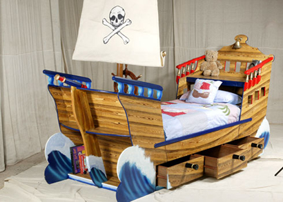 Jake And The Neverland Pirate Ship Bed
