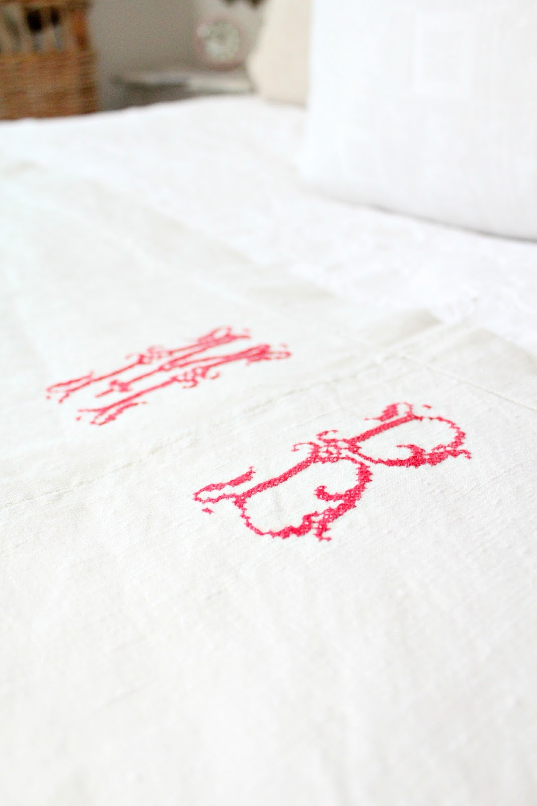 Bedroom Linens Rusty Hinge