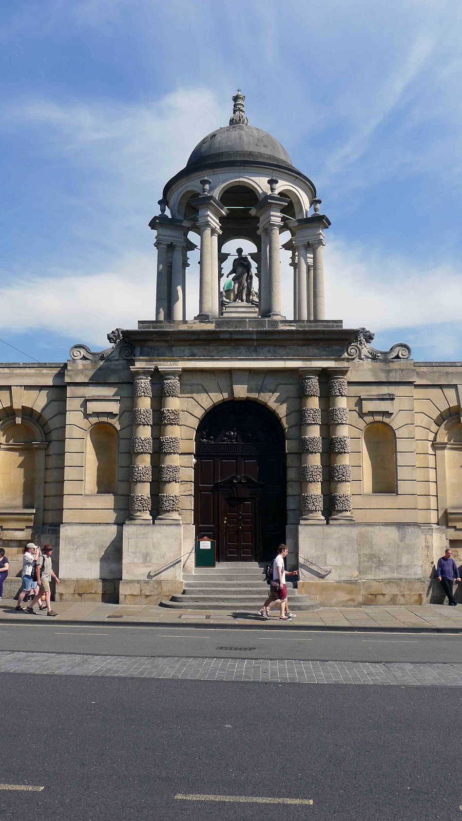 miscellaneous: Queens College, Oxford