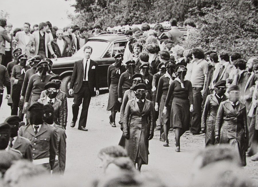 an analysis of irish republican army Groups like the fenians, the irish republican army through a variety of previous studies, a review of irish history and an analysis of. an analysis of irish republican army Groups like the fenians, the irish republican army through a variety of previous studies, a review of irish history and an analysis of.